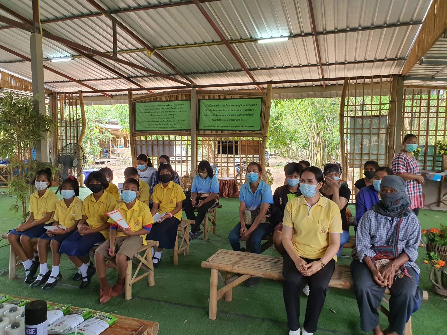 ? CDD KAN News : พัฒนาการจังหวัดกาญจนบุรี เป็นประธานโครงการ สานพลังสตรีกาญจน์ ขจัดความยากจนอย่างยั่งยืน ณ อำเภอด่านมะขามเตี้ย