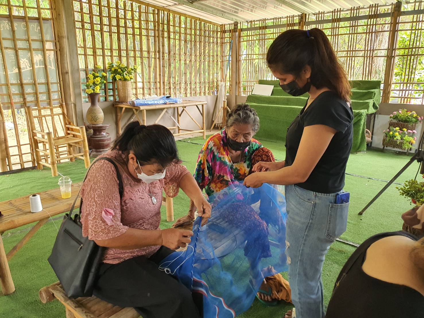 ? CDD KAN News : พัฒนาการจังหวัดกาญจนบุรี เป็นประธานโครงการ สานพลังสตรีกาญจน์ ขจัดความยากจนอย่างยั่งยืน ณ อำเภอด่านมะขามเตี้ย