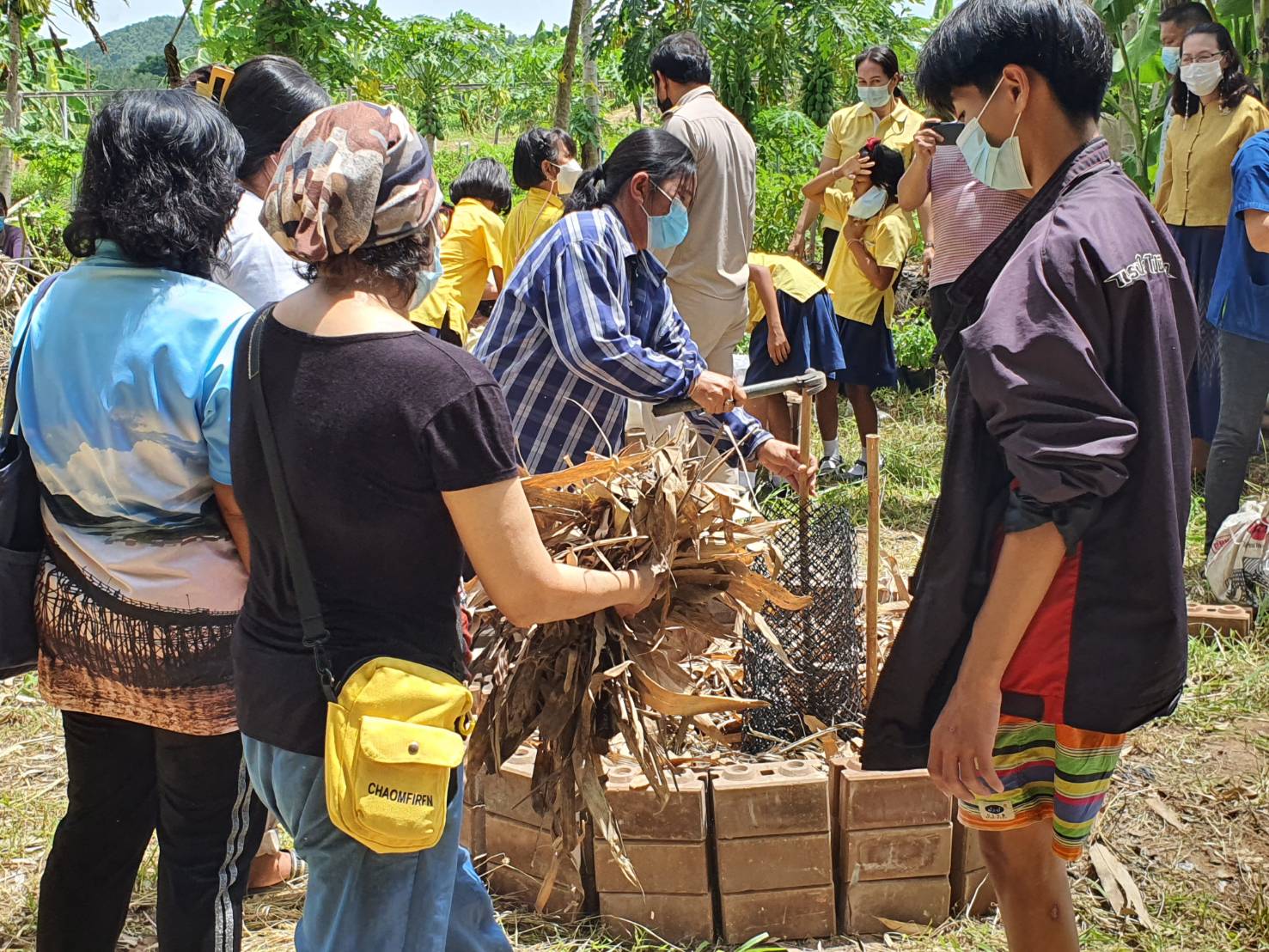 ? CDD KAN News : พัฒนาการจังหวัดกาญจนบุรี เป็นประธานโครงการ สานพลังสตรีกาญจน์ ขจัดความยากจนอย่างยั่งยืน ณ อำเภอด่านมะขามเตี้ย