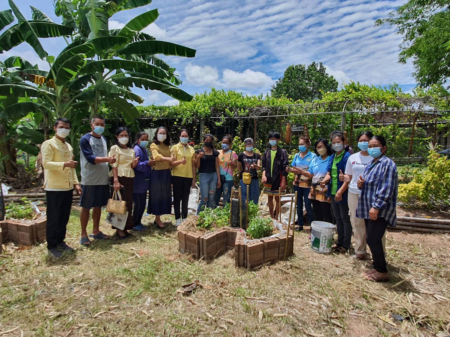 ? CDD KAN News : พัฒนาการจังหวัดกาญจนบุรี เป็นประธานโครงการ สานพลังสตรีกาญจน์ ขจัดความยากจนอย่างยั่งยืน ณ อำเภอด่านมะขามเตี้ย