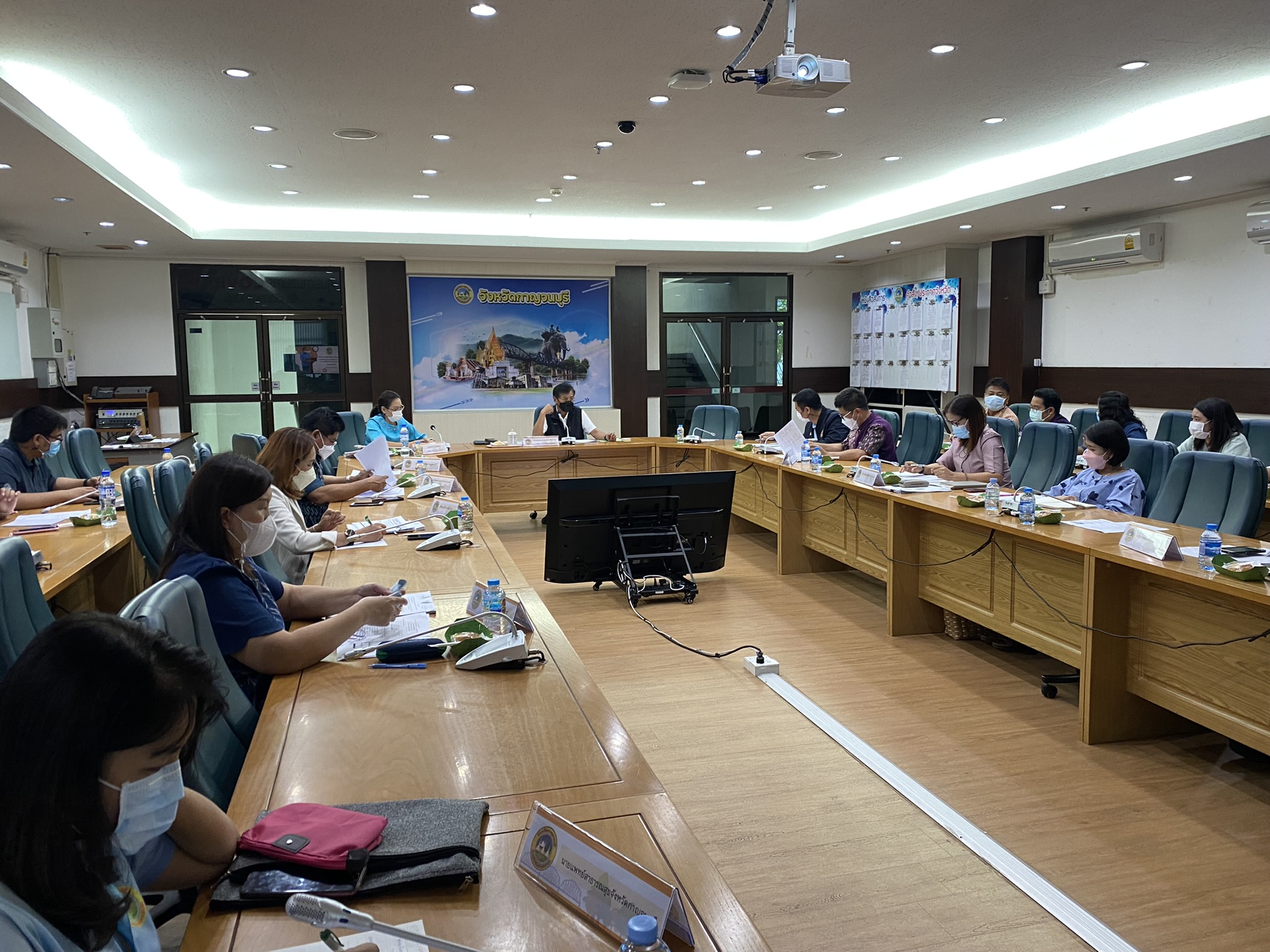CDD@KAN News >>>เมืองกาญจน์ จัดประชุมเตรียมลงพื้นที่ลุย “แก้จน Mobile” 5 อำเภอสุดท้าย เพื่อสร้างสุขให้คนเมืองกาญจน์เต็มรูปแบบ