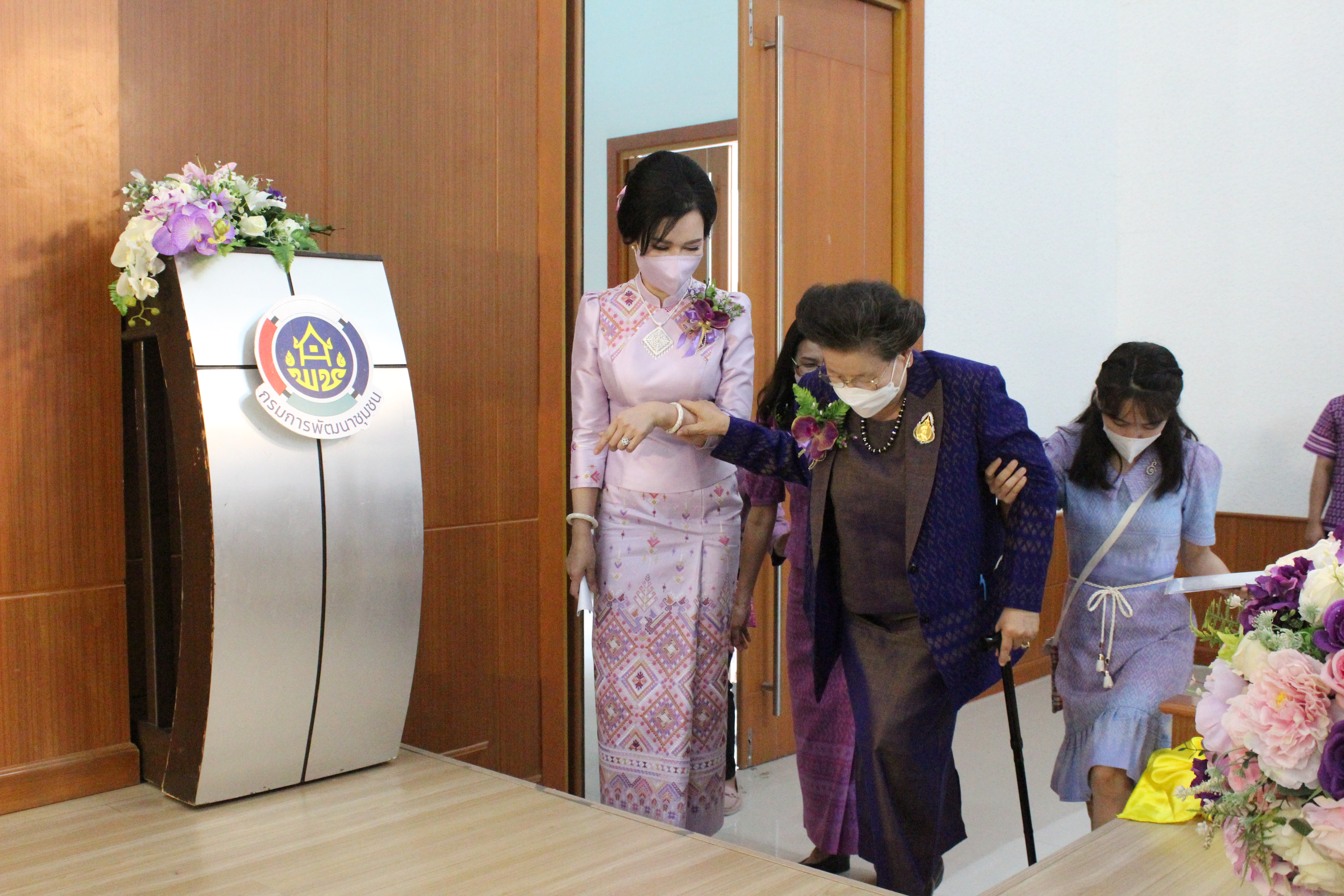“คณะกรรมการสตรีกาญจนบุรี จัดงานพัฒนาศักยภาพยิ่งใหญ่ มุ่งเป็นผู้นำสตรียุคใหม่ 2022”