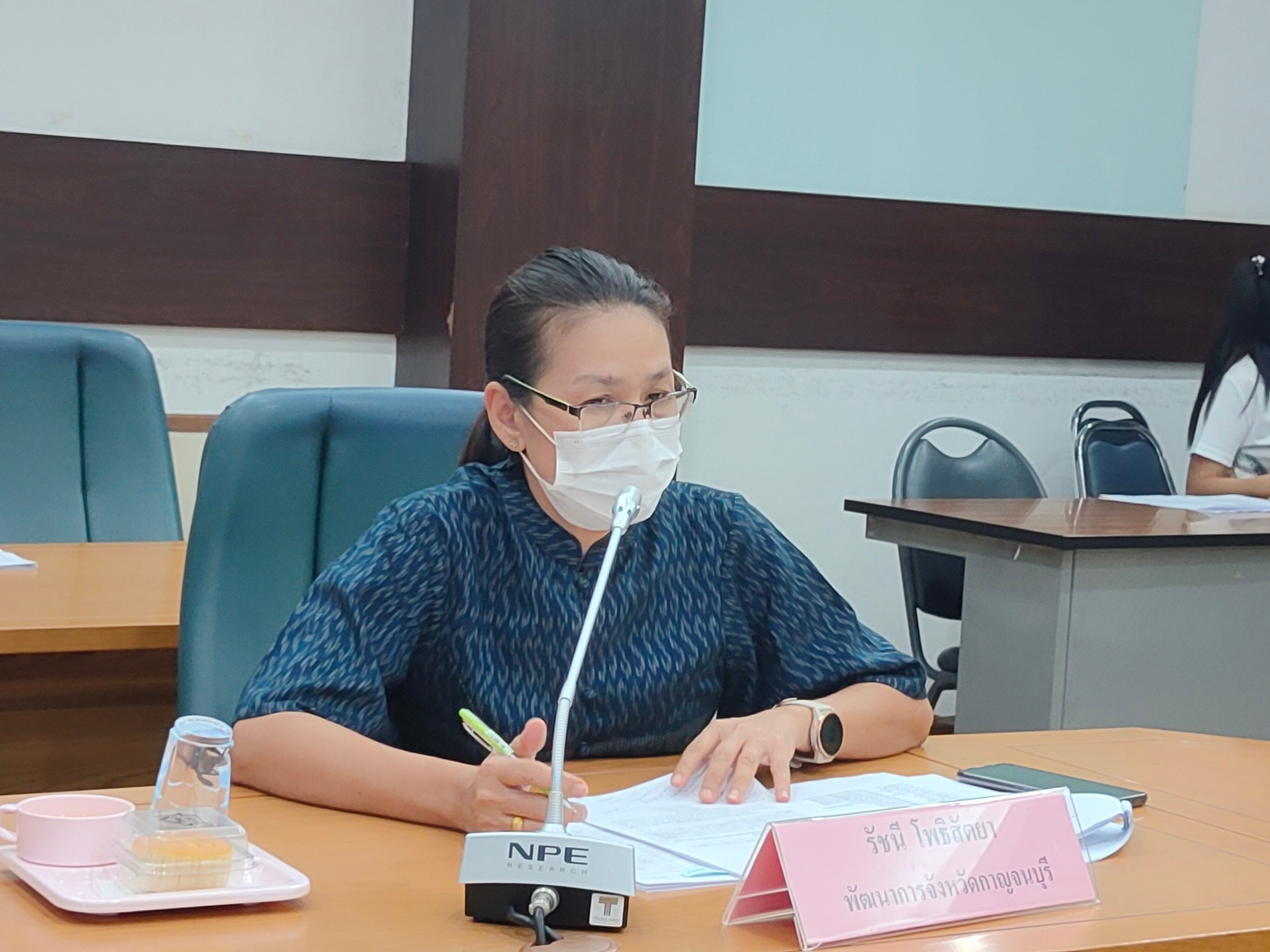 CDD KAN News : พช.กาญจนบุรี จัดการประชุมคณะอนุกรรมการบริหารกองทุนพัฒนาบทบาทสตรีระดับจังหวัดกาญจนบุรี ครั้งที่ 3/2565