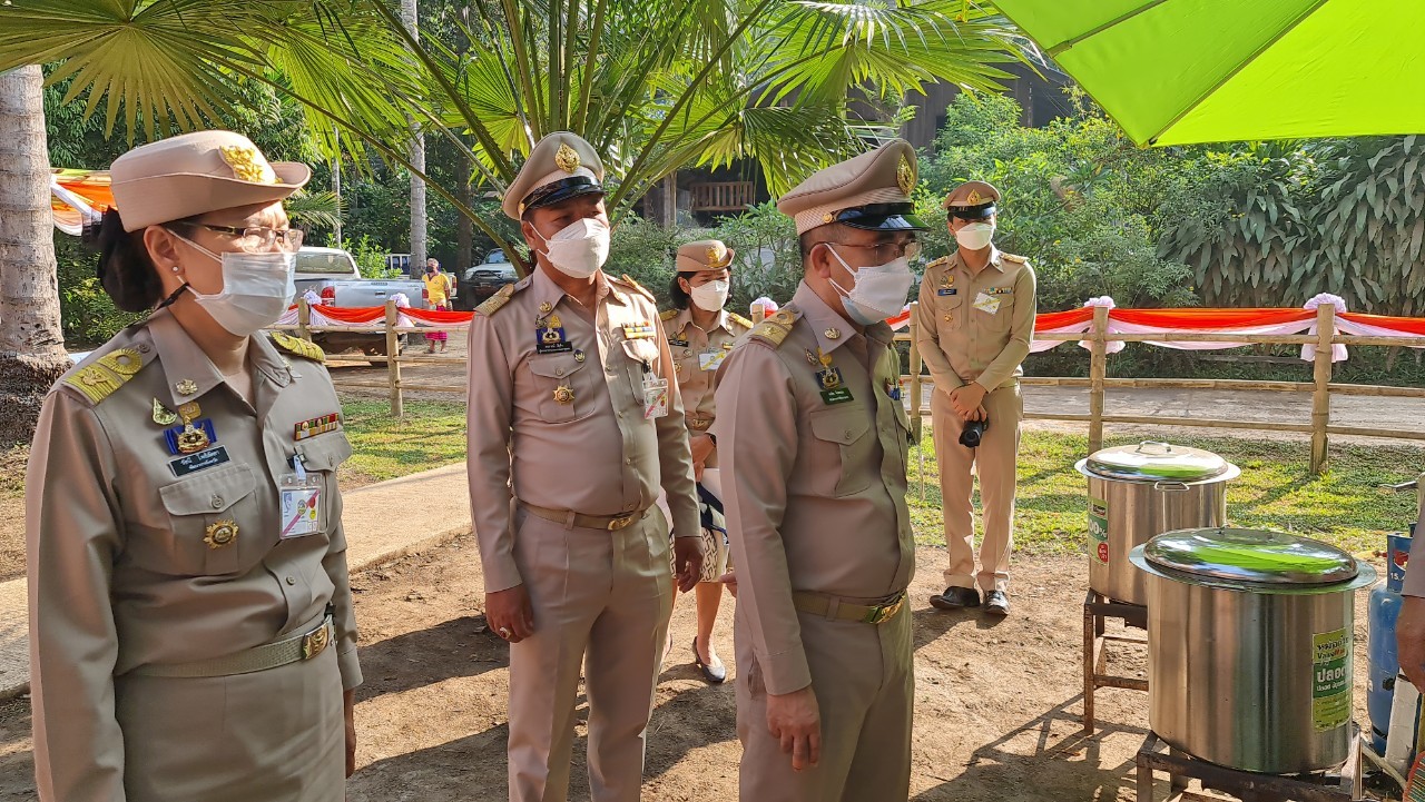 อธิบดีกรมการพัฒนาชุมชนเข้าเฝ้ารับเสด็จสมเด็จพระเจ้าลูกเธอ เจ้าฟ้าพัชรกิติยาภา นเรนทิราเทพยวดี กรมหลวงราชสาริณีสิริพัชร มหาวัชรราชธิดา เนื่องในโอกาสเสด็จติดตามความคืบหน้าโครงการพัฒนาชุมชนในพื้นที่เขตรักษาพันธุ์สัตว์ป่าทุ่งใหญ่นเรศวรด้านตะวันตก จังหวัดกาญจนบุรี (บ้านไล่โว่-สาละวะ)