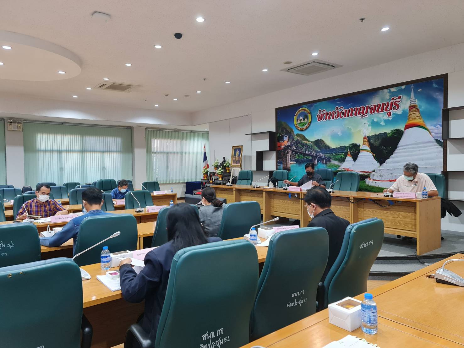 ? CDD KAN News : พช.กาญจนบุรี จัดประชุมคณะทำงานสนับสนุนการพัฒนาเศรษฐกิจฐานรากและประชารัฐจังหวัดกาญจนบุรี ครั้ง1/2565