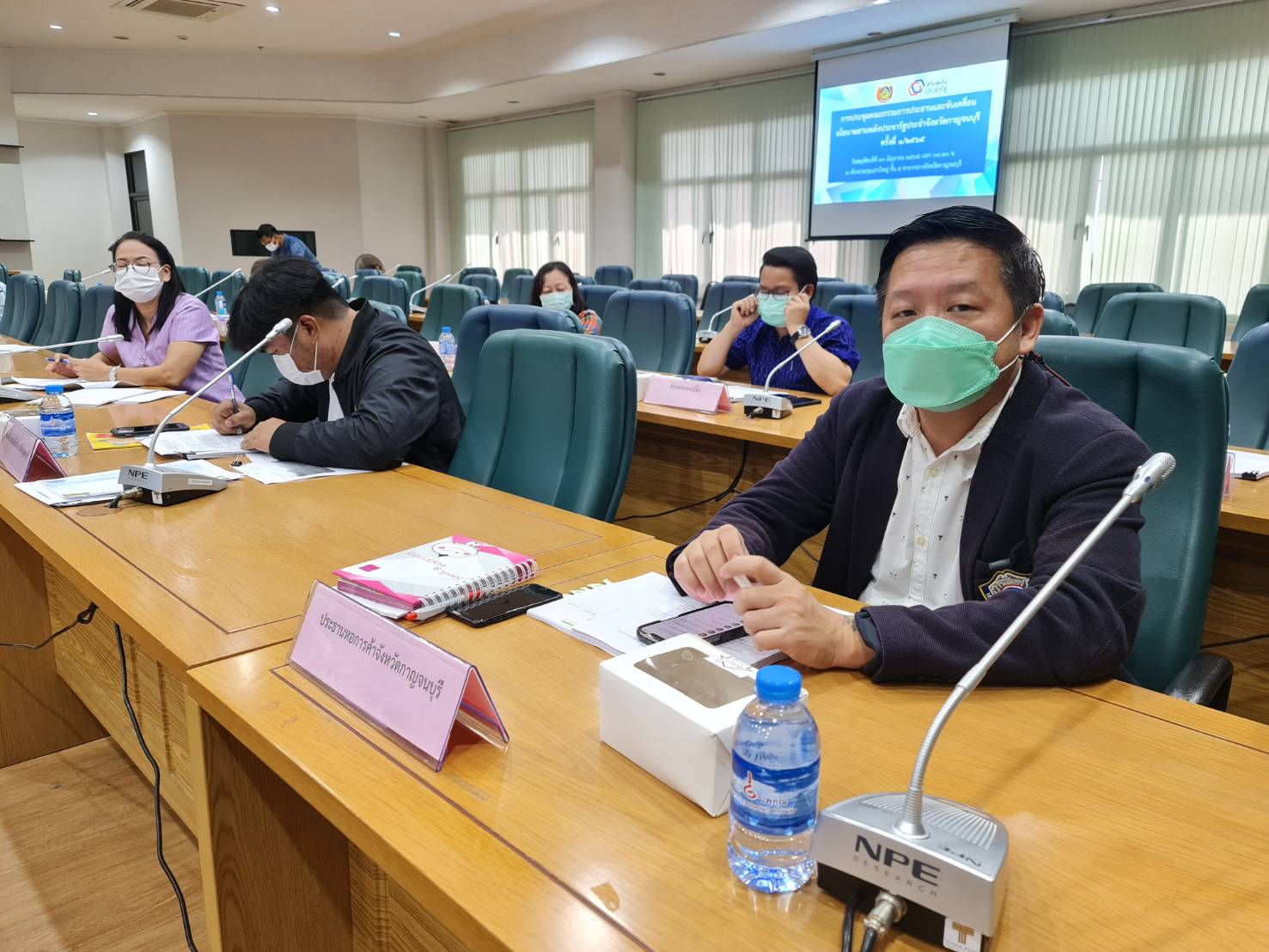 ? CDD KAN News : พช.กาญจนบุรี จัดประชุมคณะทำงานสนับสนุนการพัฒนาเศรษฐกิจฐานรากและประชารัฐจังหวัดกาญจนบุรี ครั้ง1/2565