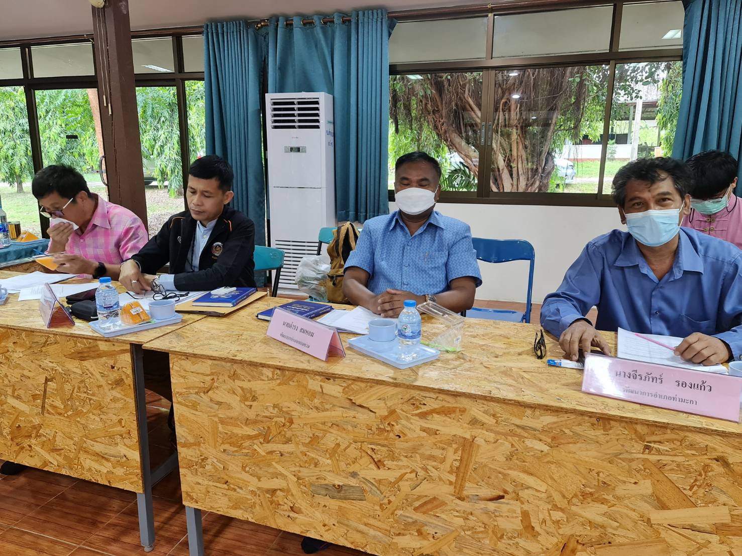 ? CDD KAN News : พัฒนาชุมชนจังหวัดกาญจนบุรี จัดประชุมผู้บริหารและนักวิชาการพัฒนาชุมชน สำนักงานพัฒนาชุมชนจังหวัดกาญจนบุรี ครั้งที่ 5/2565