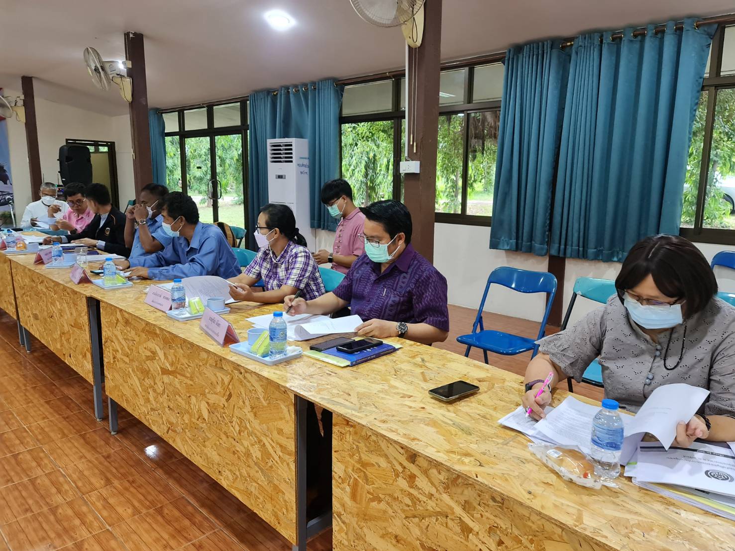 ? CDD KAN News : พัฒนาชุมชนจังหวัดกาญจนบุรี จัดประชุมผู้บริหารและนักวิชาการพัฒนาชุมชน สำนักงานพัฒนาชุมชนจังหวัดกาญจนบุรี ครั้งที่ 5/2565