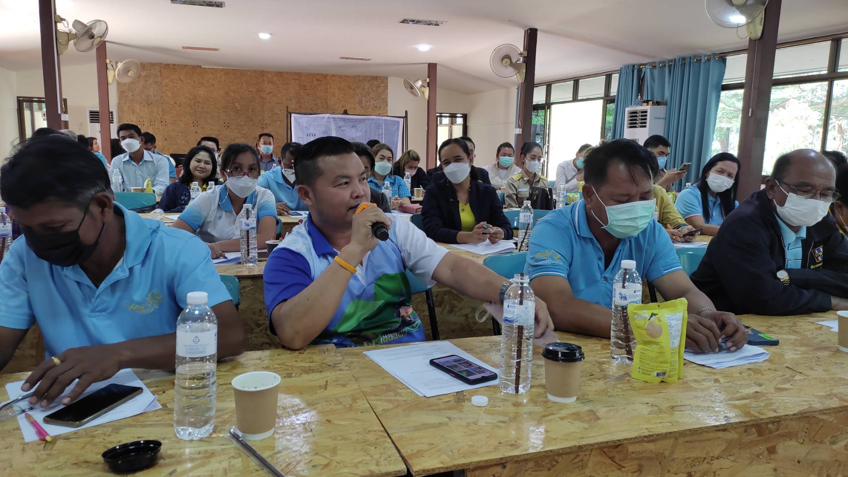 พช. กาญจนบุรี ประชุมป้องกันยาเสพติดแบบเชิงรุกโดยเครือข่ายกองทุนแม่ของแผ่นดิน ด้วย 13 แผนอำเภอ 3 แผนโซน 1แผนจังหวัด ขจัดยาเสพติด