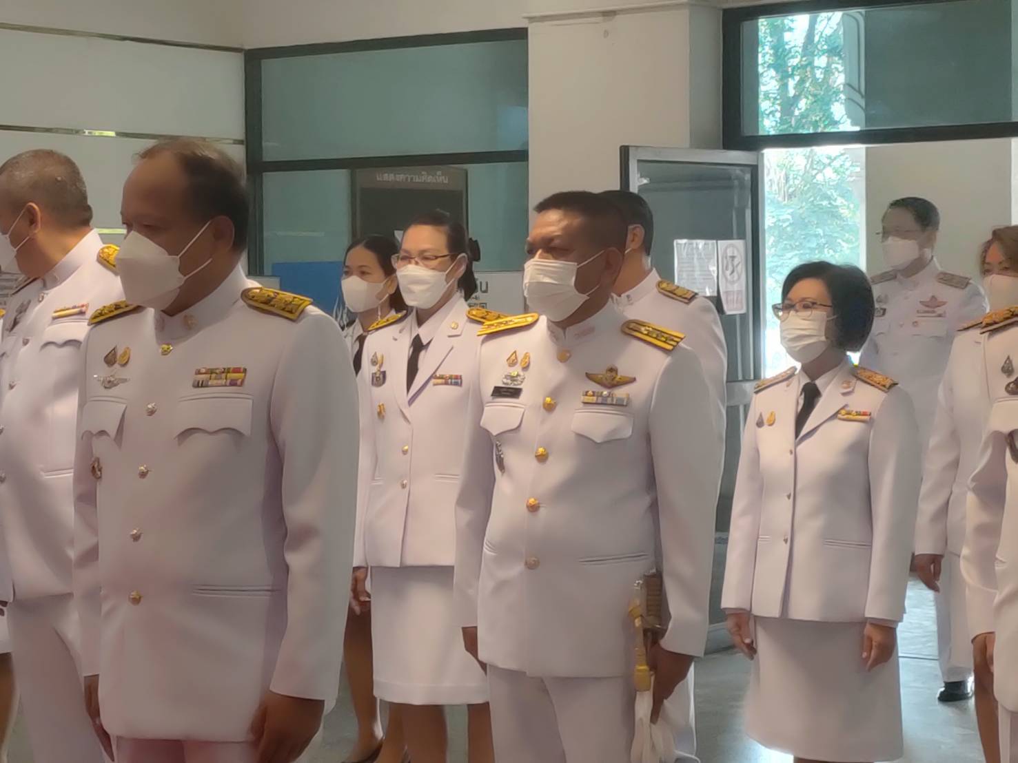 พช. กาญจนบุรี ร่วมพิธีรับหนังสือบทเจริญพระพุทธมนต์ และพิธีรับมอบปฏิทินหลวงพุทธศักราช 2566 พระราชทานสำหรับความสุขปีใหม่