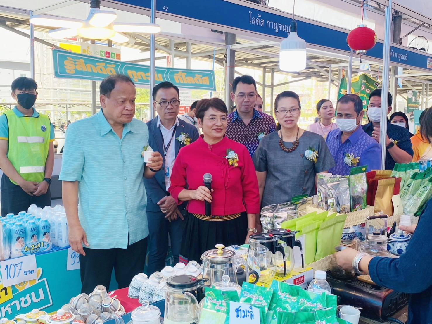 พช.กาญจนบุรี ร่วมโครงการพาณิชย์ลดราคา ออนทัวร์ ทั่วไทย จังหวัดกาญจนบุรี
