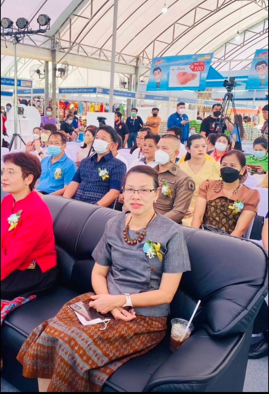 พช.กาญจนบุรี ร่วมโครงการพาณิชย์ลดราคา ออนทัวร์ ทั่วไทย จังหวัดกาญจนบุรี