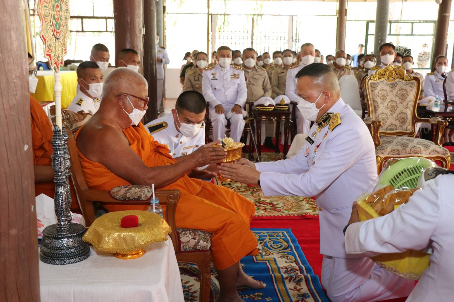 พช.กาญจนบุรีร่วมพิธีเชิญรถไฟฟ้าพระราชทาน ถวายแด่พระครูกาญจนประภัสสร (ตั้ง ปภสฺสโร)