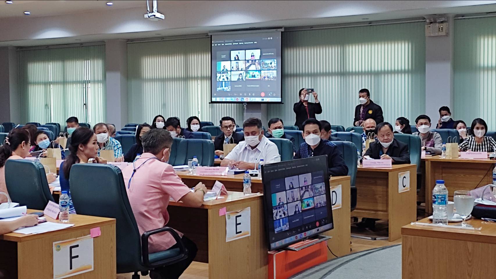 พช.กาญจนบุรีร่วมประชุมผู้ตรวจราชการสำนักนายกรัฐมนตรี เขตตรวจราชการที่ 3 พร้อมคณะตรวจราชการแบบบูรณาการ ในพื้นที่จังหวัดกาญจนบุรี