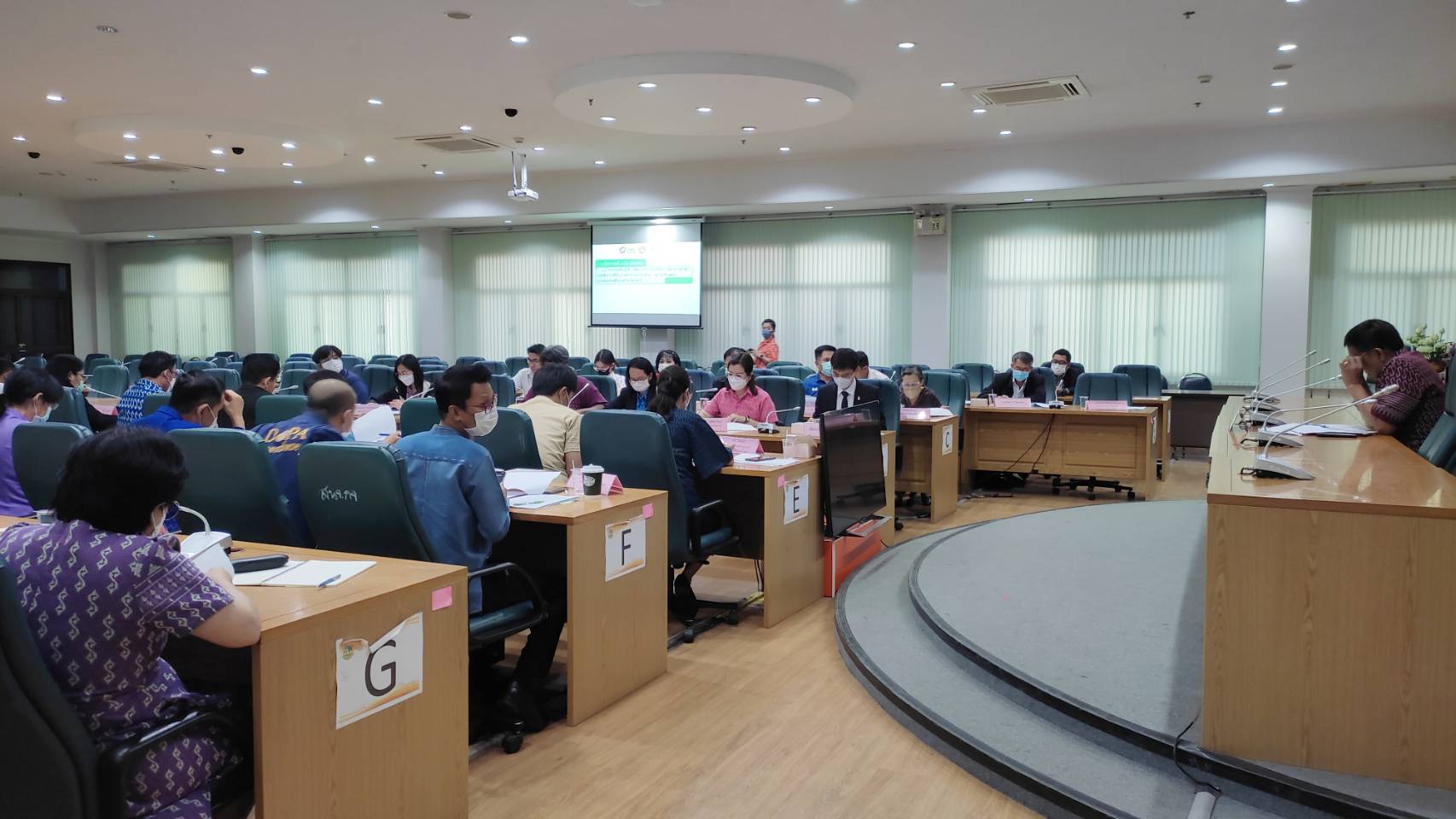 พช.กาญจนบุรี จัดประชุมคณะกรรมการประสานและขับเคลื่อนนโยบายสานพลังประชารัฐจังหวัดกาญจนบุรี ครั้งที่ 2/256
