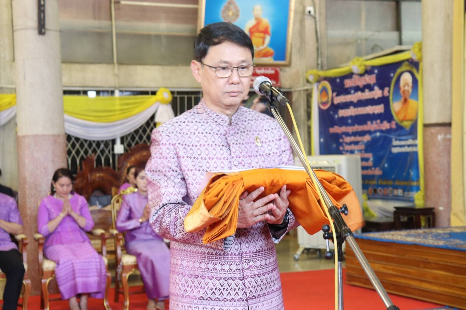 พช.กาญจนบุรี จัดพิธีทอดผ้าป่าสมทบกองทุนพัฒนาเด็กชนบท ในพระราชูปถัมภ์สมเด็จพระเทพรัตนราชสุดาฯ สยามบรมราชกุมารี