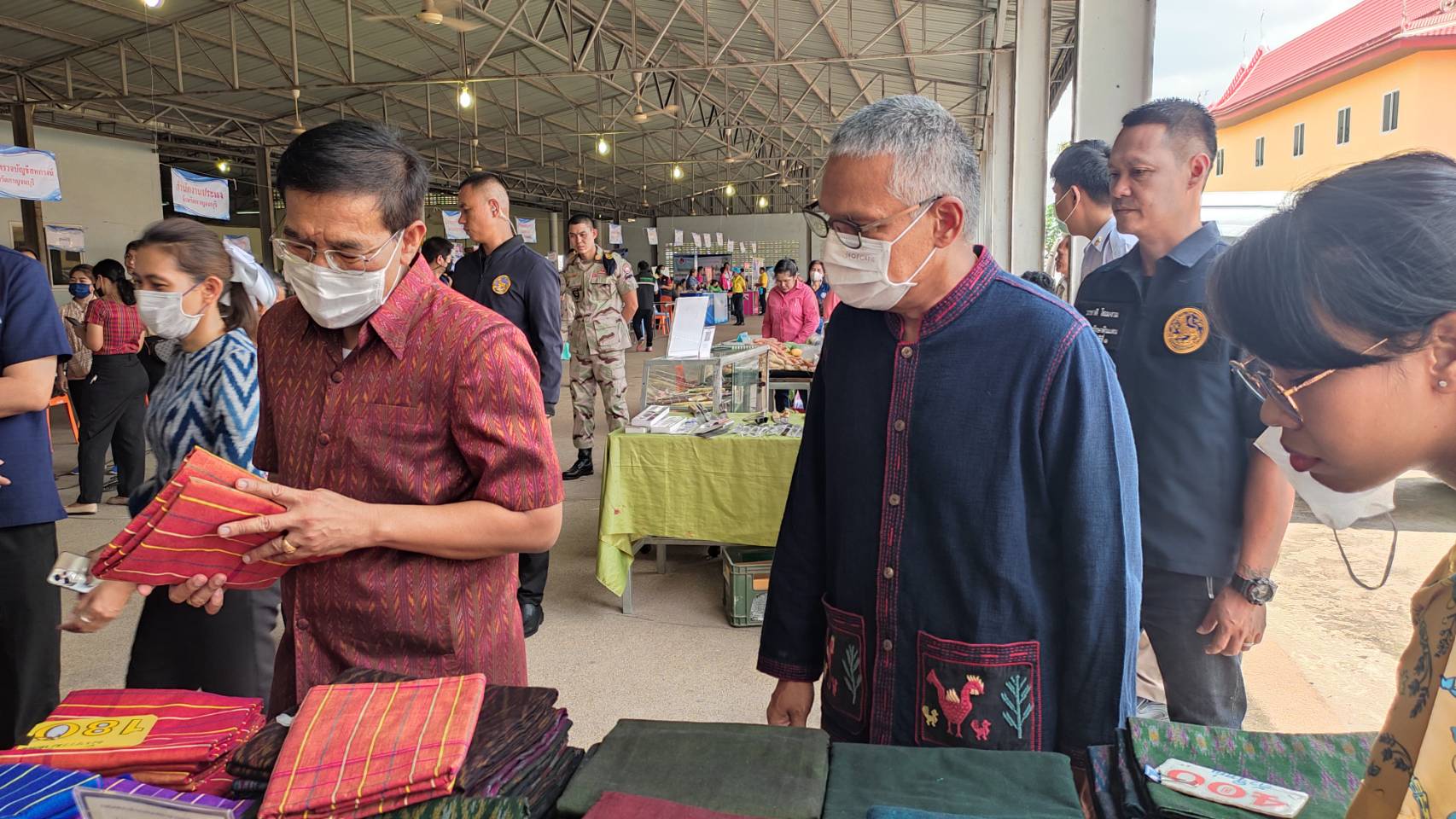 CDD KAN News : พช.กาญจนบุรี ร่วมโครงการจังหวัดเคลื่อนที่ “บำบัดทุกข์ บำรุงสุข สร้างรอยยิ้มให้ประชาชน” ครั้งที่ 8 ประจำปีงบประมาณ 2566 ในพื้นที่อำเภอห้วยกระเจา