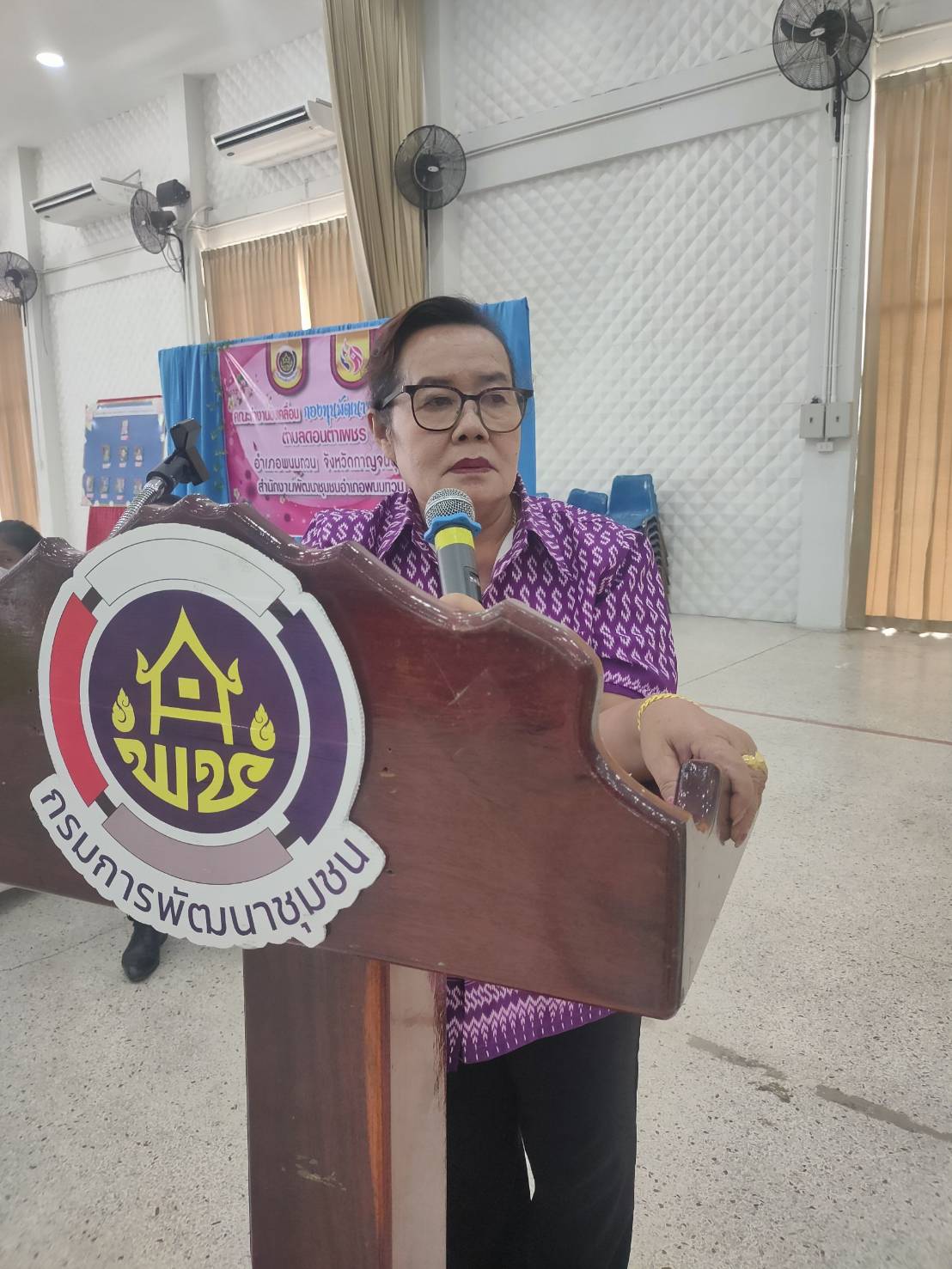 CDD KAN News : พช.กาญจนบุรี นำคณะกรรมการคัดเลือกคนกองทุนพัฒนาบทบาทสตรีดีเด่นระดับจังหวัด ลงพื้นที่คัดสรรกลุ่มเป้าหมาย ตามโครงการเชิดชูเกียรติคนกองทุนพัฒนาบทบาทสตรี ประจำปี 2566