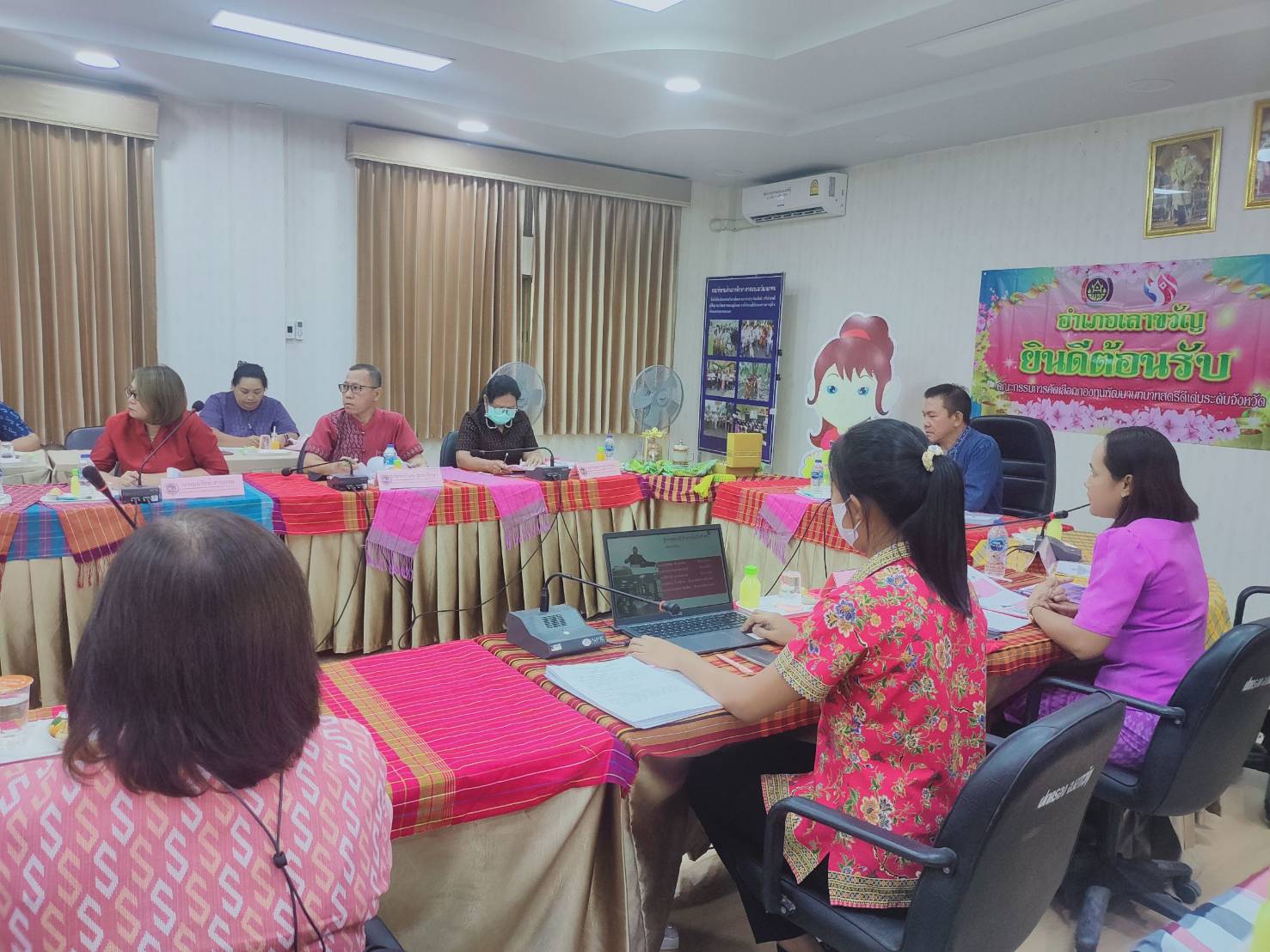 CDD KAN News : พช.กาญจนบุรี นำคณะกรรมการคัดเลือกคนกองทุนพัฒนาบทบาทสตรีดีเด่นระดับจังหวัด ลงพื้นที่คัดสรรกลุ่มเป้าหมาย ตามโครงการเชิดชูเกียรติคนกองทุนพัฒนาบทบาทสตรี ประจำปี 2566