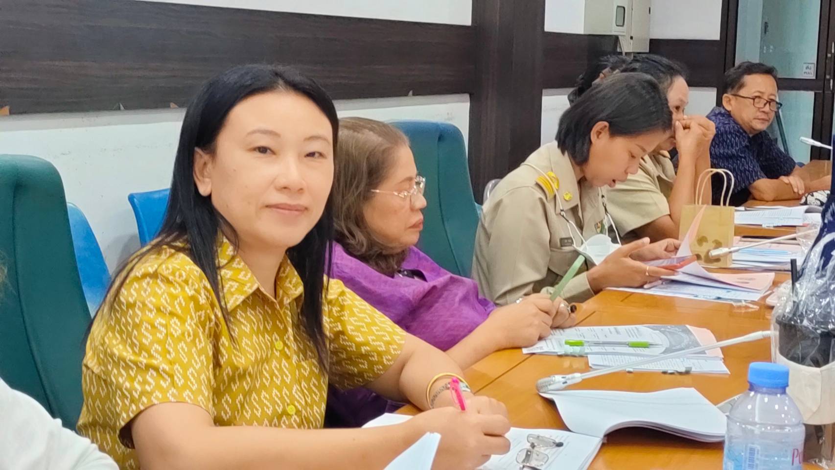 พช.กาญจนบุรี ดำเนินการประชุมคณะอนุกรรมการบริหารกองทุนพัฒนาบทบาทสตรีระดับจังหวัดกาญจนบุรี ครั้งที่ 5-2566