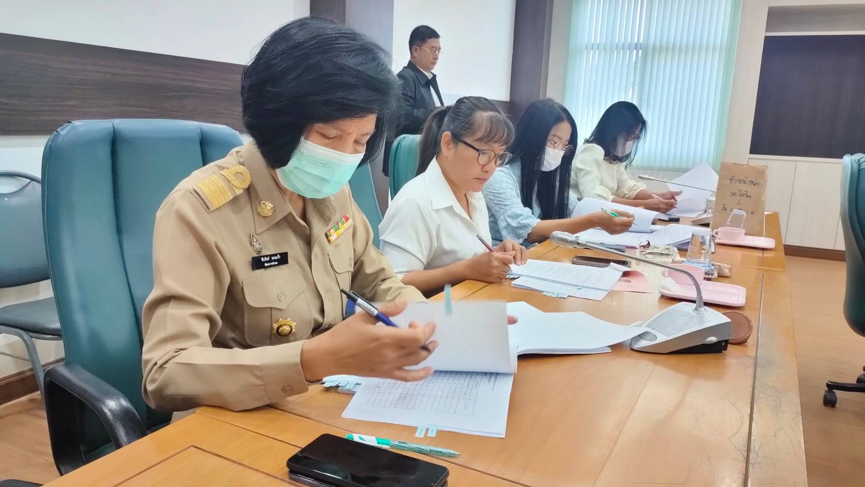 พช.กาญจนบุรี ดำเนินการประชุมคณะอนุกรรมการบริหารกองทุนพัฒนาบทบาทสตรีระดับจังหวัดกาญจนบุรี ครั้งที่ 5-2566