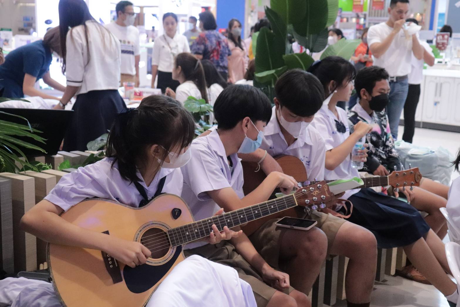 พช.กาญจนบุรี จัดงาน “การประกวดดนตรีโฟล์คซอง เยาวชน คนรุ่นใหม่ ห่างไกลยาเสพติด ประจำปี 2566”