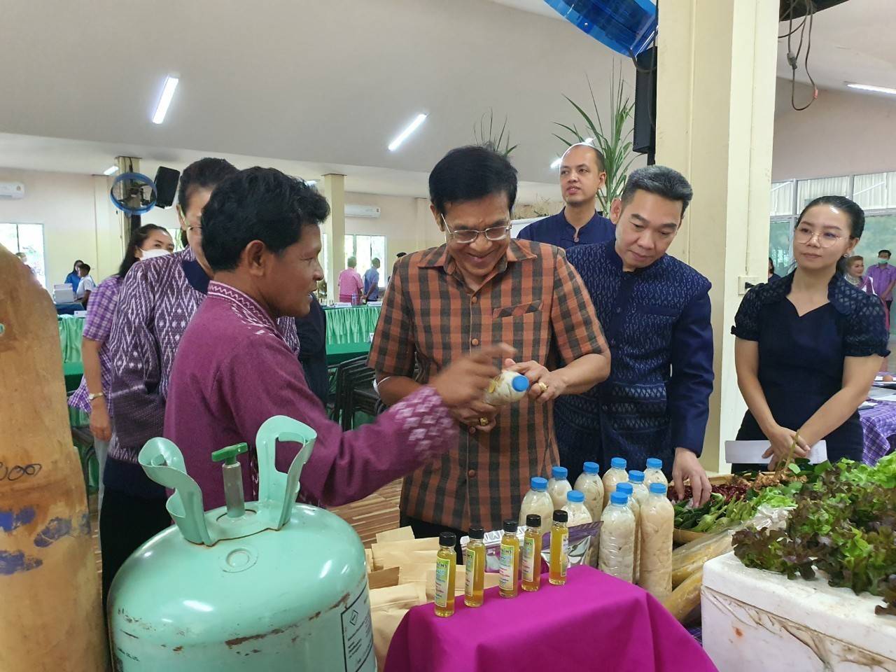 พช.กาญจนบุรี ดำเนินการพิจารณาตัดสินการคัดสรรกิจกรรมพัฒนาชุมชนดีเด่น ประจำปี 2566 ในพื้นที่อำเภอทองผาภูมิ และอำเภอไทรโยค