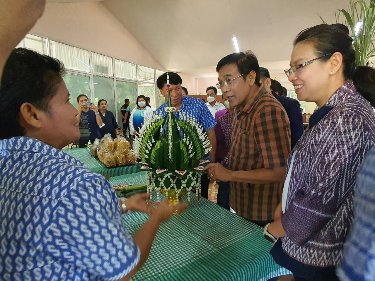 พช.กาญจนบุรี ดำเนินการพิจารณาตัดสินการคัดสรรกิจกรรมพัฒนาชุมชนดีเด่น ประจำปี 2566 ในพื้นที่อำเภอทองผาภูมิ และอำเภอไทรโยค