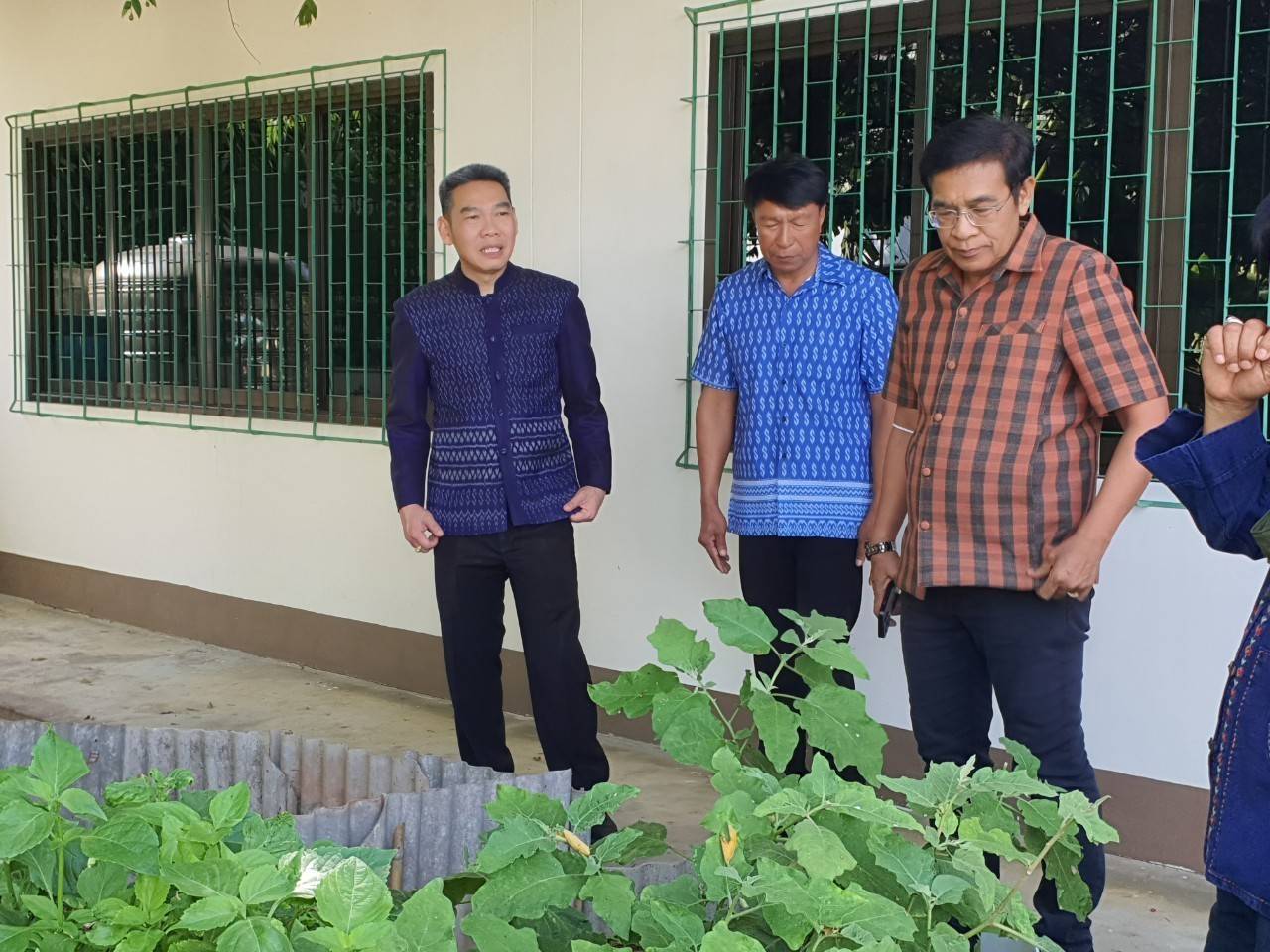 พช.กาญจนบุรี ดำเนินการพิจารณาตัดสินการคัดสรรกิจกรรมพัฒนาชุมชนดีเด่น ประจำปี 2566 ในพื้นที่อำเภอทองผาภูมิ และอำเภอไทรโยค