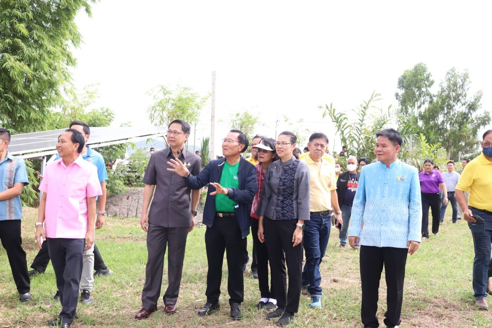 พ่อเมืองกาญจนบุรี เปิดอาคารศูนย์การเรียนรู้ตามแนวทางเกษตรทฤษฎีใหม่ ณ สวนไผ่คุณน้อย ยกระดับแปลง โคก หนอง นา สู่ศูนย์เรียนรู้และการท่องเที่ยวเชิงเกษตรเพื่อชุมชน