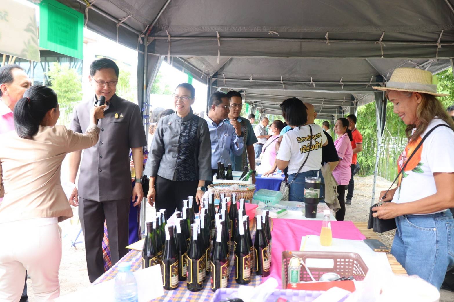 พ่อเมืองกาญจนบุรี เปิดอาคารศูนย์การเรียนรู้ตามแนวทางเกษตรทฤษฎีใหม่ ณ สวนไผ่คุณน้อย ยกระดับแปลง โคก หนอง นา สู่ศูนย์เรียนรู้และการท่องเที่ยวเชิงเกษตรเพื่อชุมชน