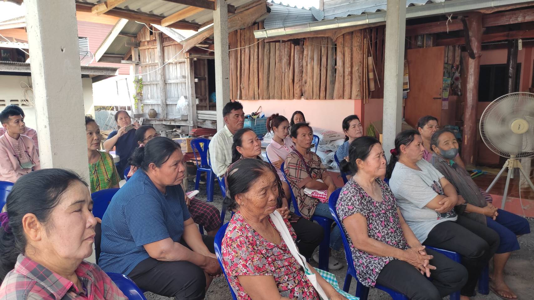 📣CDD KAN News: พัฒนาการจังหวัดกาญจนบุรี นำทีมยกระดับสมาชิกกลุ่มออมทรัพย์เพื่อการผลิตบ้านดอนมะกอก สู่การสร้างงาน สร้างอาชีพ สร้างรายได้ สร้างเศรษฐกิจชุมชนฐานรากให้มีความมั่นคง ยั่งยืน