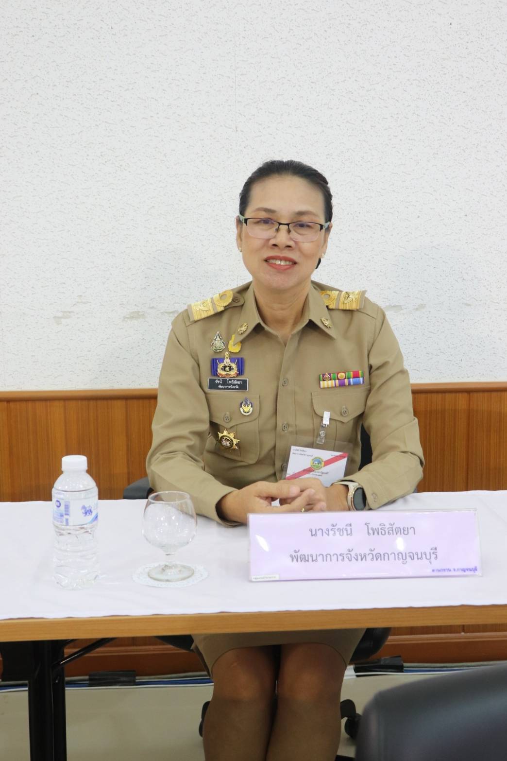 พช.กาญจนบุรี  ร่วมต้อนรับนายกรัฐมนตรี และรมว.คลัง พร้อมคณะรัฐมนตรี และผู้บริหารกระทรวงมหาดไทย พร้อมจัดนิทรรศการงานพัฒนาชุมชนและการผลักดันศูนย์บ่มเพาะทักษะสร้างสรรค์ Kanchanaburi Soft Power