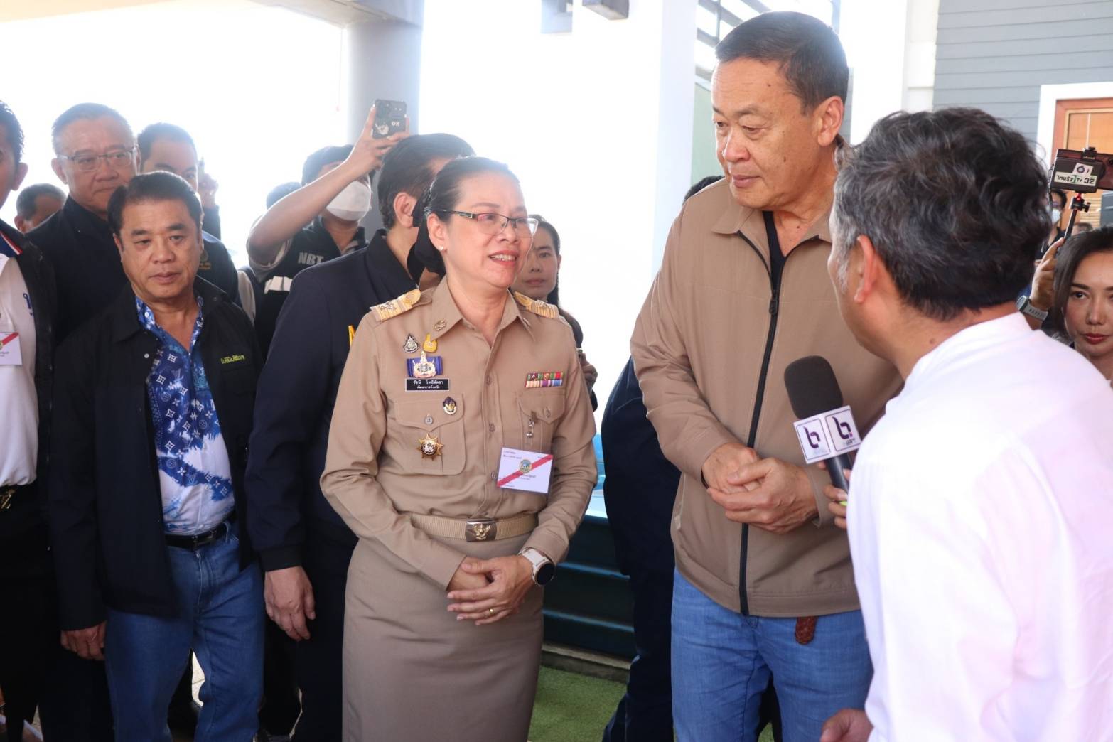 พช.กาญจนบุรี  ร่วมต้อนรับนายกรัฐมนตรี และรมว.คลัง พร้อมคณะรัฐมนตรี และผู้บริหารกระทรวงมหาดไทย พร้อมจัดนิทรรศการงานพัฒนาชุมชนและการผลักดันศูนย์บ่มเพาะทักษะสร้างสรรค์ Kanchanaburi Soft Power