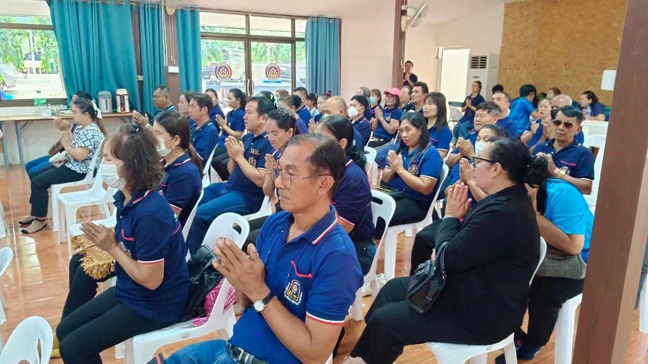 พช.กาญจนบุรี จัดกิจกรรม รวมพลัง อช. สานพลังแก้จน พัฒนาคนอย่างยั่งยืน เนื่องในวาระครบรอบ 55 ปี โครงการพัฒนาผู้นำอาสาพัฒนาชุมชน