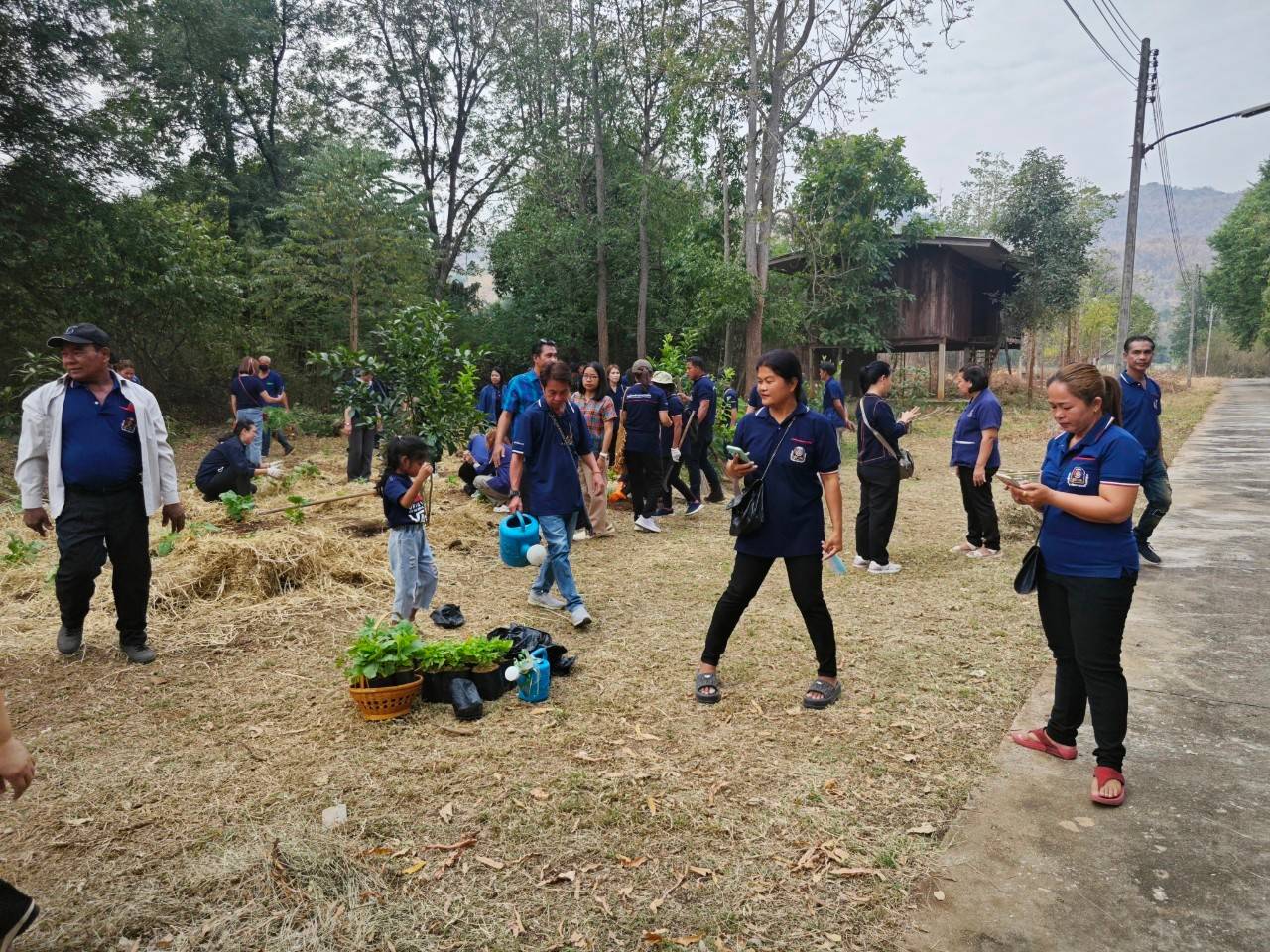พช.กาญจนบุรี จัดกิจกรรม รวมพลัง อช. สานพลังแก้จน พัฒนาคนอย่างยั่งยืน เนื่องในวาระครบรอบ 55 ปี โครงการพัฒนาผู้นำอาสาพัฒนาชุมชน