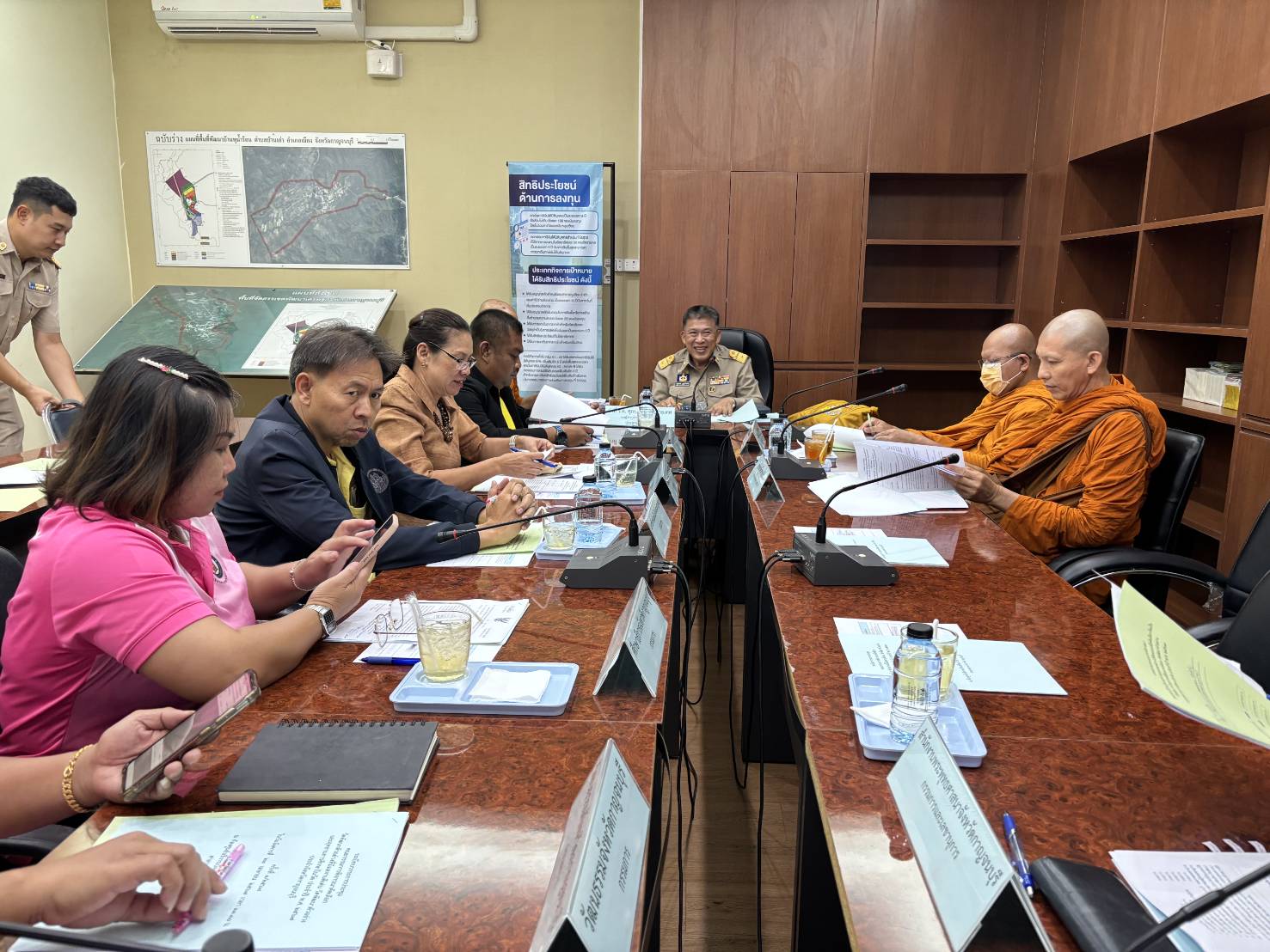 พช.กาญจนบุรี ร่วมประชุมพิจารณาคัดเลือกวัดพัฒนาตัวอย่างที่มีผลงานดีเด่น วัดพัฒนาตัวอย่างและอุทยานการศึกษาในวัด ประจำปี พ.ศ. 2567