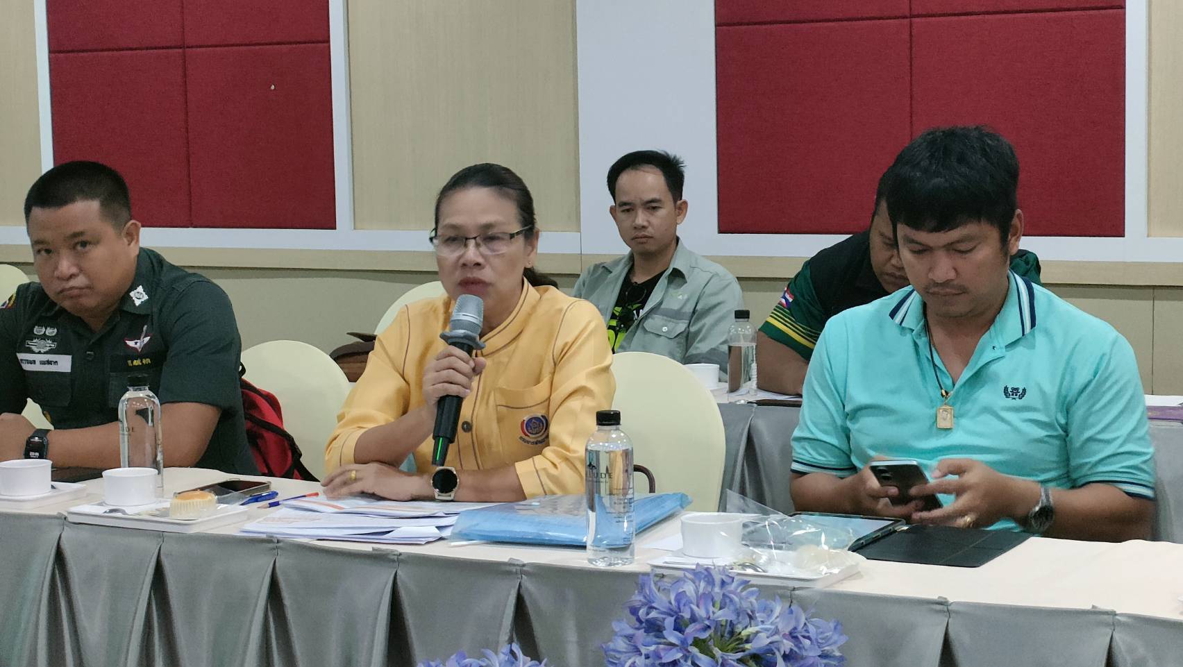 พช. กาญจนบุรี ร่วมประชุมคณะทำงานด้านเศรษฐกิจ ตามโครงการพัฒนาชุมชนในเขตรักษาพันธุ์สัตว์ป่า และอุทยานแห่งชาติจังหวัดกาญจนบุรี ภายใต้มูลนิธิภูบดินทร์ ในพระบรมราชูปถัมภ์