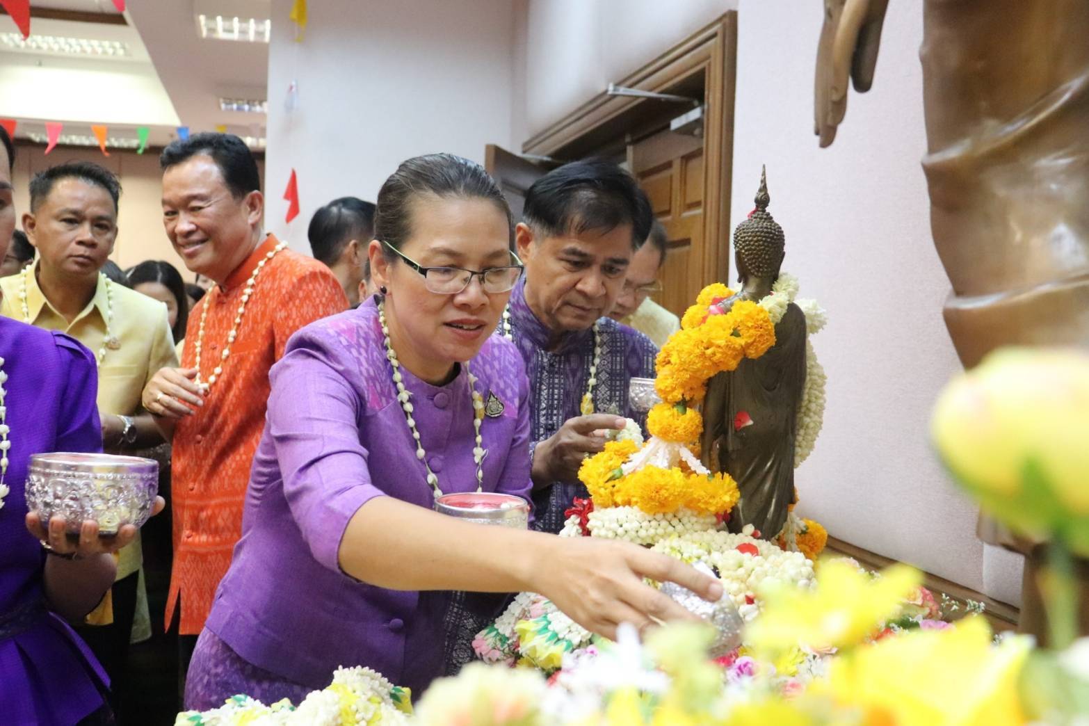 พช.กาญจนบุรี ร่วมกิจกรรม “Happy Family สืบสาน สงกรานต์ ตำนาน พช.” สืบสานประเพณีและวัฒนธรรมไทย เนื่องในเทศกาลสงกรานต์ ประจำปี 2567