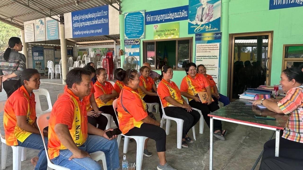 พช. กาญจนบุรี รับการติดตามสนับสนุนเชิงวิชาการการดำเนินงานศูนย์สาธิตการตลาด ในพื้นที่จังหวัดกาญจนบุรี