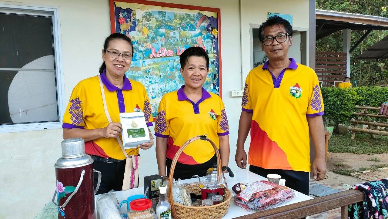 พัฒนาการจังหวัดกาญจนบุรี ลงพื้นที่รับการตรวจเยี่ยมและประชุมติดตามความก้าวหน้าการดำเนินงานโครงการพัฒนาชุมชน ในเขตรักษาพันธุ์สัตว์ป่า และอุทยานแห่งชาติจังหวัดกาญจนบุรี ภายใต้มูลนิธิภูบดินทร์ ในพระบรมราชูปถัมภ์ บ้านทิไล่ป้า – บ้านจะแก และบ้านสาละวะ อำเภอสังขละบุรี จังหวัดกาญจนบุรี