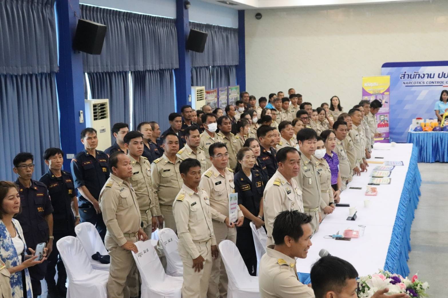 จังหวัดกาญจนบุรี ประกาศวาระจังหวัดกาญจนบุรี มาตรการป้องกันและแก้ไขปัญหายาเสพติด ตามนโยบายรัฐบาล กิจกรรม kick off หมู่บ้านป้องกันและแก้ไขปัญหายาเสพติด ด้วยกระบวนการกองทุนแม่ของแผ่นดิน ระดับจังหวัด