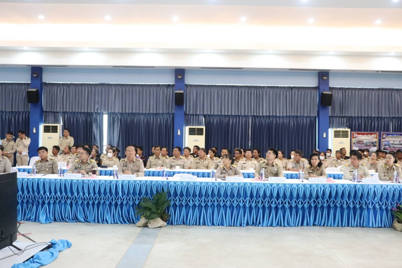 จังหวัดกาญจนบุรี ประกาศวาระจังหวัดกาญจนบุรี มาตรการป้องกันและแก้ไขปัญหายาเสพติด ตามนโยบายรัฐบาล กิจกรรม kick off หมู่บ้านป้องกันและแก้ไขปัญหายาเสพติด ด้วยกระบวนการกองทุนแม่ของแผ่นดิน ระดับจังหวัด