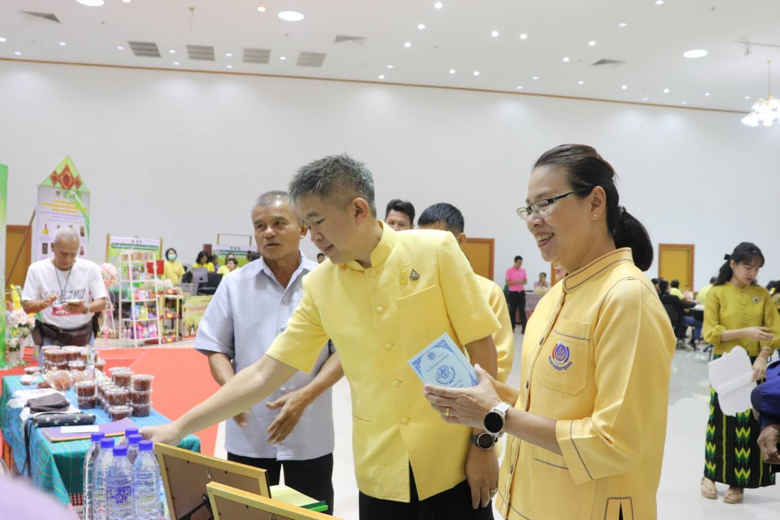 พช.กาญจนบุรี เปิดกิจกรรม “มหกรรมการออม 50 ปี  ผลสำเร็จสัจจะกลุ่มออมทรัพย์เพื่อการผลิตจังหวัดกาญจนบุรี กว่า 200 ล้านบาท หนุนทุนชุมชนขับเคลื่อนเศรษฐกิจฐานราก