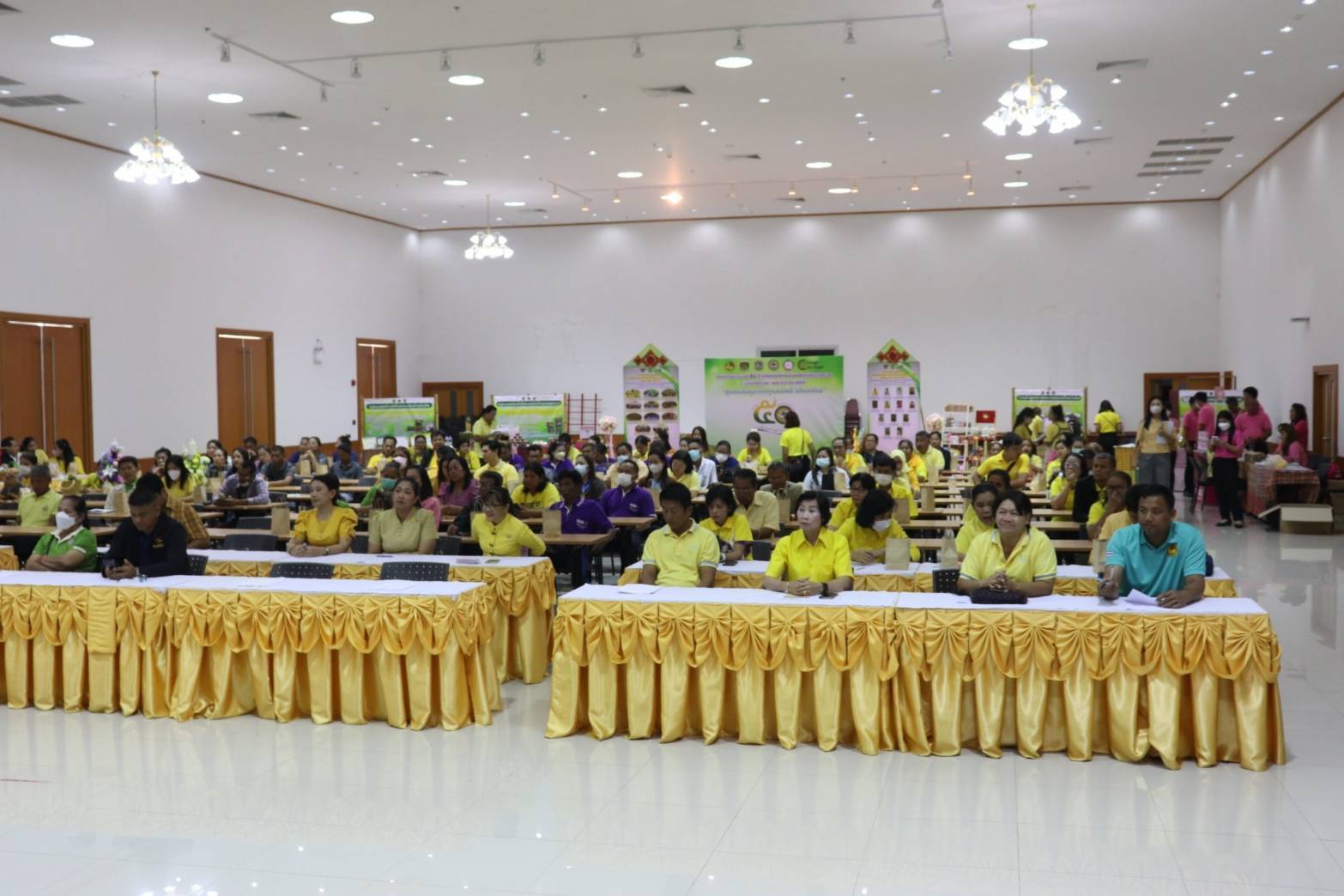 พช.กาญจนบุรี เปิดกิจกรรม “มหกรรมการออม 50 ปี  ผลสำเร็จสัจจะกลุ่มออมทรัพย์เพื่อการผลิตจังหวัดกาญจนบุรี กว่า 200 ล้านบาท หนุนทุนชุมชนขับเคลื่อนเศรษฐกิจฐานราก