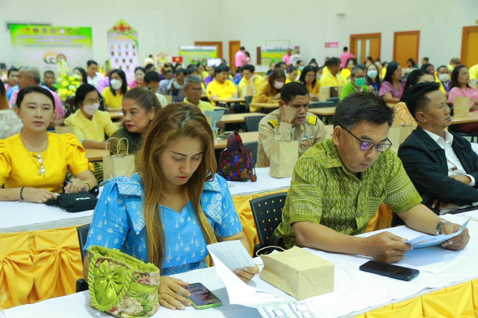 พช.กาญจนบุรี เปิดกิจกรรม “มหกรรมการออม 50 ปี  ผลสำเร็จสัจจะกลุ่มออมทรัพย์เพื่อการผลิตจังหวัดกาญจนบุรี กว่า 200 ล้านบาท หนุนทุนชุมชนขับเคลื่อนเศรษฐกิจฐานราก