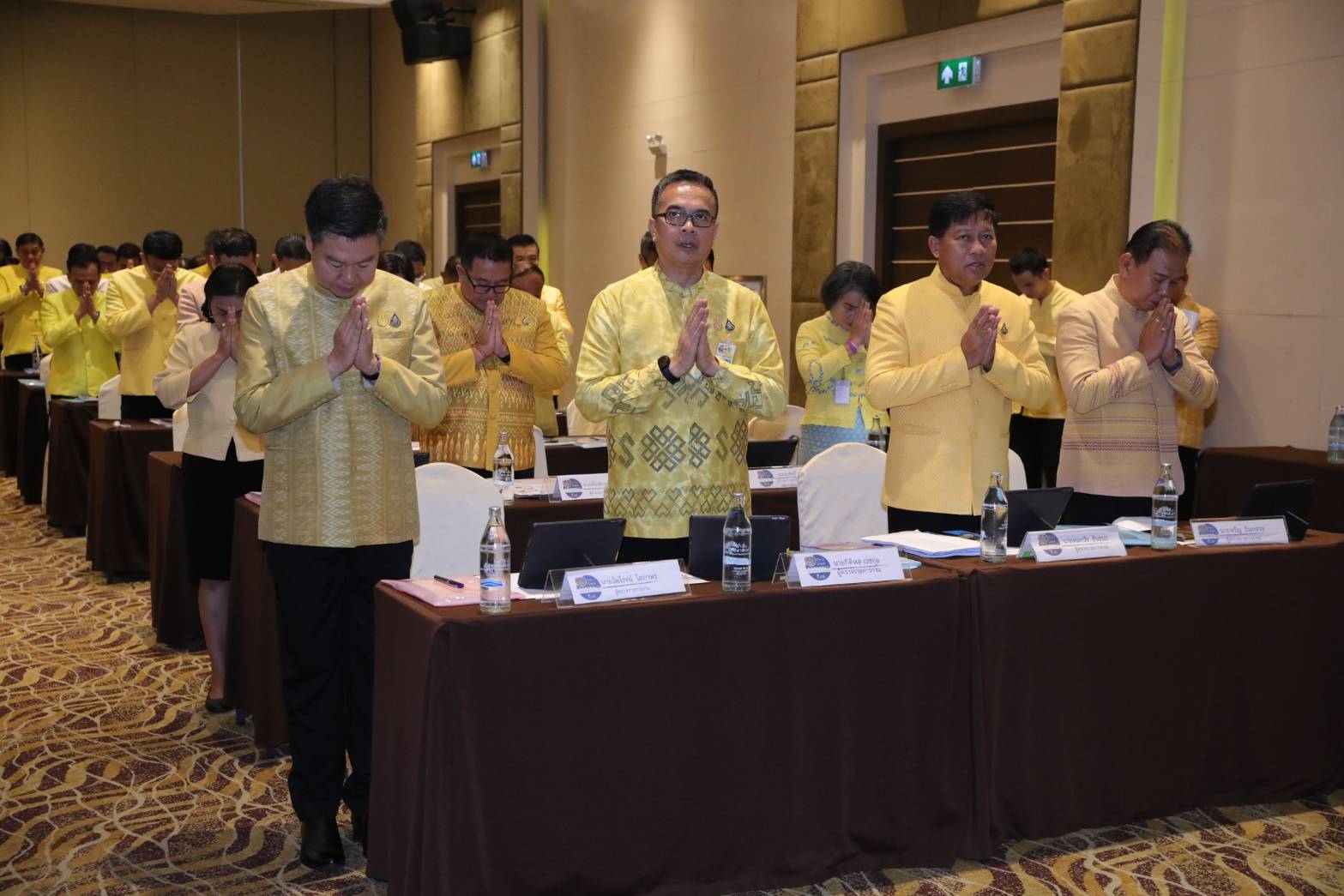 พจ.กาญจนบุรี รับมอบนโยบายการขับเคลื่อนงานพัฒนาชุมชน ไตรมาส 3-4 พร้อมนำเสนอผลการดำเนินงานของพช.กาญจนบุรี มุ่งหวังให้ประชาชนมีคุณภาพชีวิตที่ดี มีอาชีพ มีรายได้