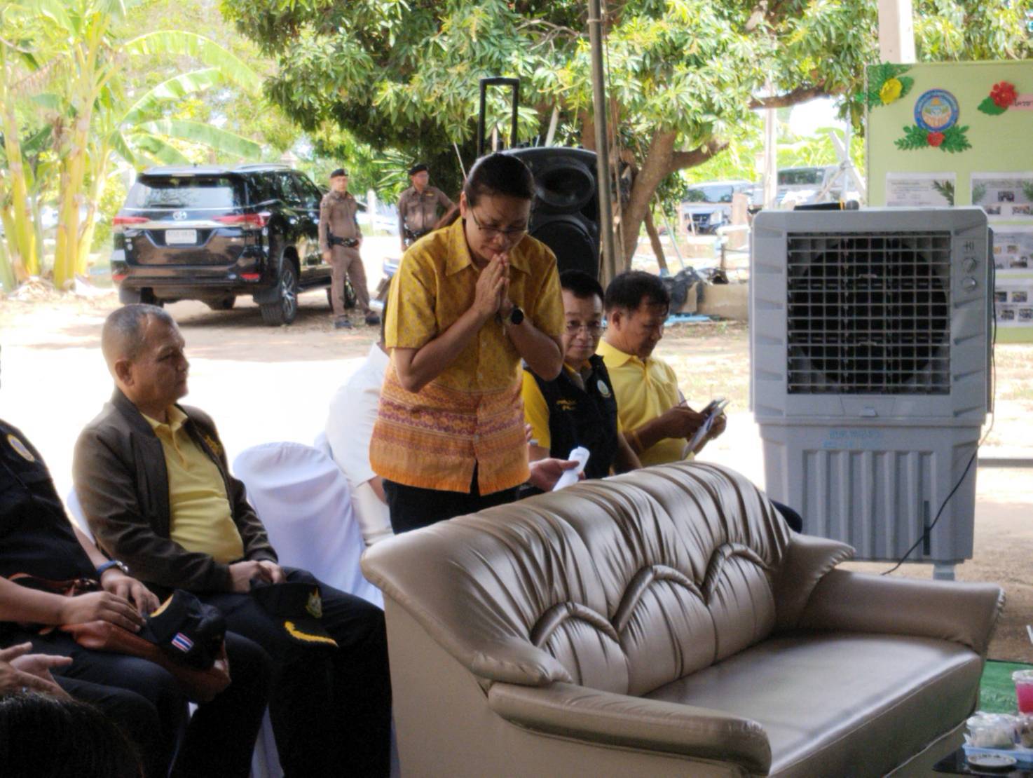 พจ.กาญจนบุรี นำทีมรับการตรวจเยี่ยมโครงการอันเนื่องมาจากพระราชดำริ ในพื้นที่อำเภอบ่อพลอยและอำเภอห้วยกระเจา จังหวัดกาญจนบุรี