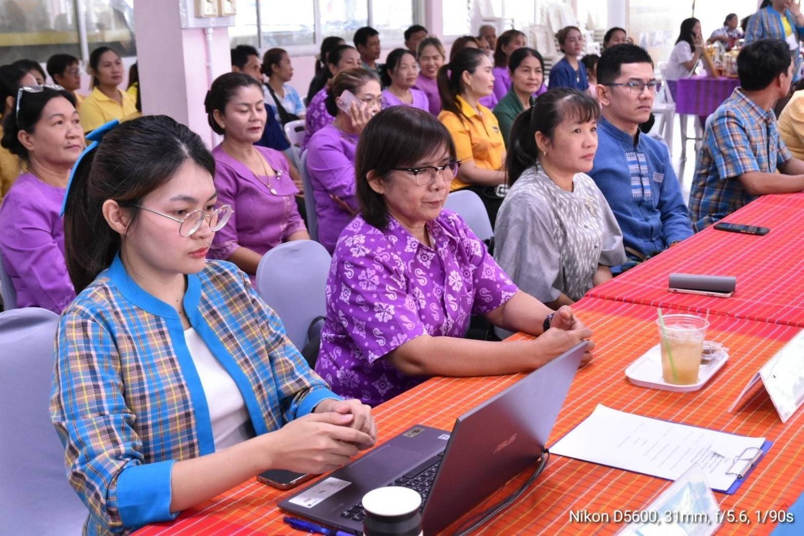 พจ.กาญจนบุรี ยกทัพข้าราชการ ภาคีเครือข่าย ร่วมกิจกรรมการคัดเลือกข้าราชการ ลูกจ้างประจำ และพนักงานราชการดีเด่น ปี 2567 ประเภทพัฒนากรขวัญใจ ระดับเขตตรวจราชการ จังหวัดกาญจนบุรี