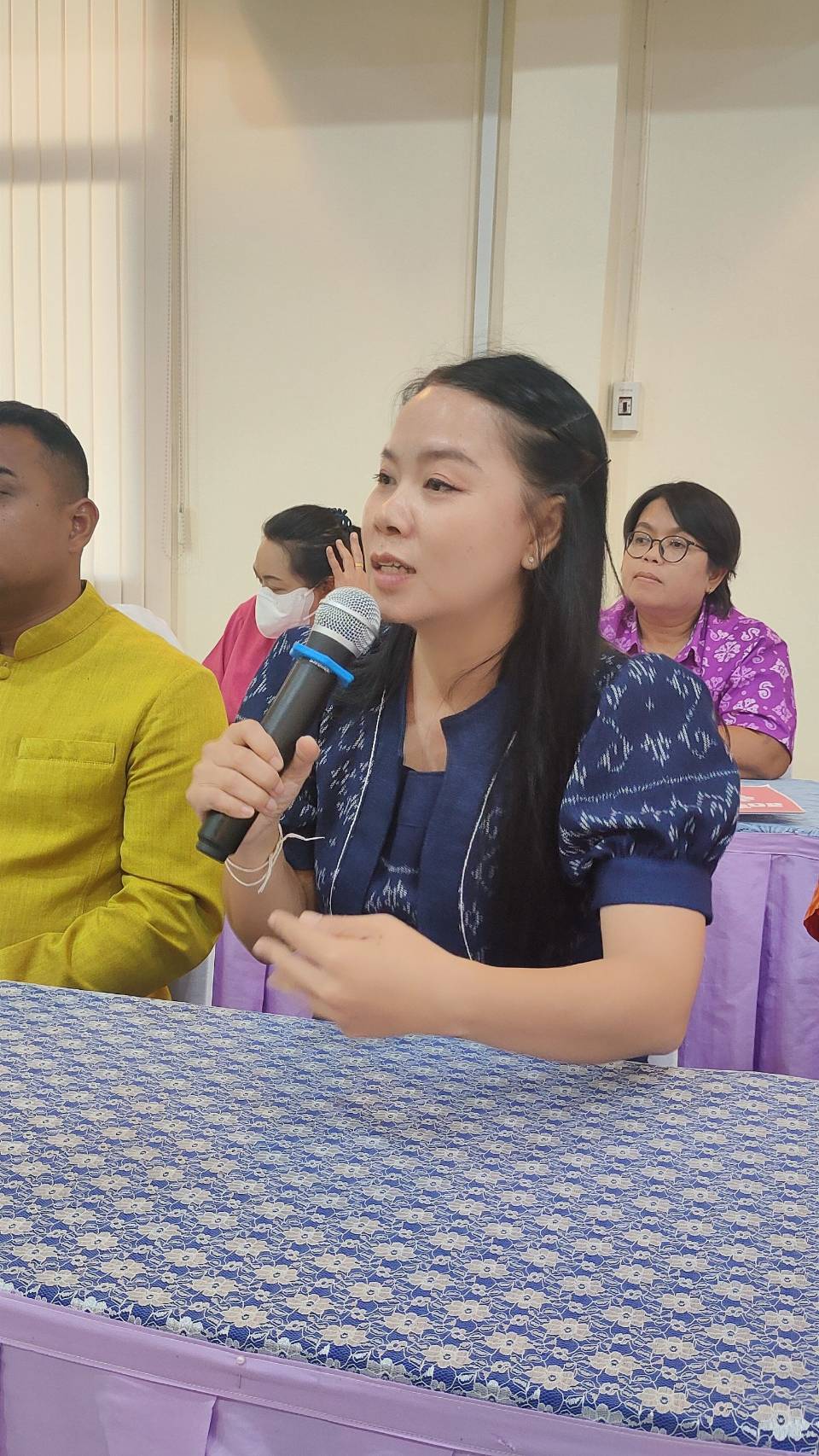 พช.กาญจนบุรี นำคณะกรรมการคัดเลือกคนกองทุนพัฒนาบทบาทสตรีดีเด่นระดับจังหวัด ลงพื้นที่คัดสรรกลุ่มเป้าหมาย ตามโครงการเชิดชูเกียรติคนกองทุนพัฒนาบทบาทสตรี ประจำปี 2567